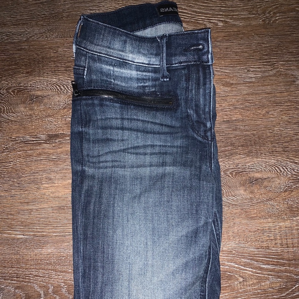Express Jeans never worn size 27